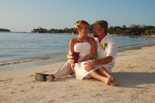Rick and Lori on the beach!
