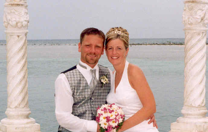 Lovely Destination Wedding couple at Sandals